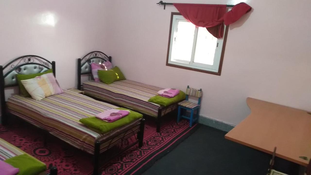 Auberge De La Jeunesse Tajda Eksteriør billede